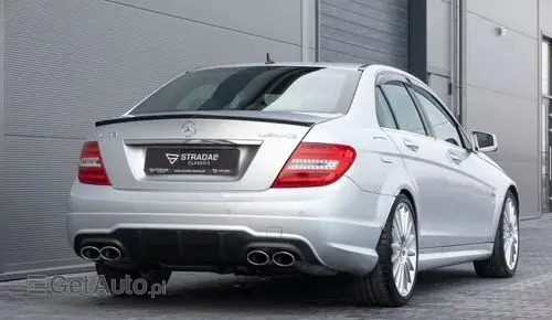 MERCEDES-BENZ Klasa C 63 AMG  
