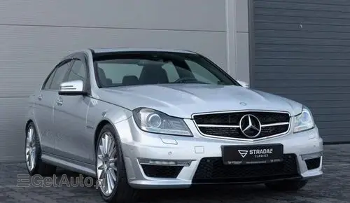 MERCEDES-BENZ Klasa C 63 AMG  