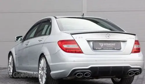 MERCEDES-BENZ Klasa C 63 AMG  