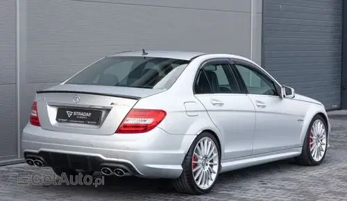 MERCEDES-BENZ Klasa C 63 AMG  