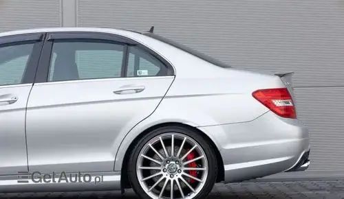MERCEDES-BENZ Klasa C 63 AMG  