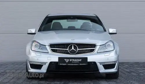 MERCEDES-BENZ Klasa C 63 AMG  