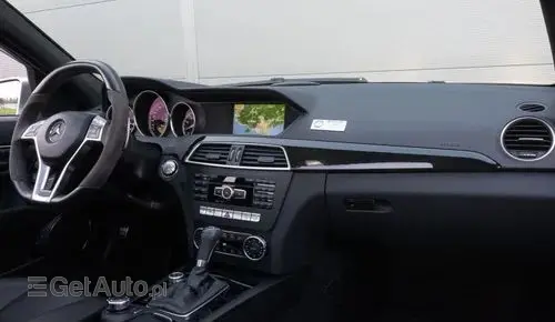 MERCEDES-BENZ Klasa C 63 AMG  