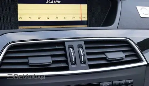 MERCEDES-BENZ Klasa C 63 AMG  