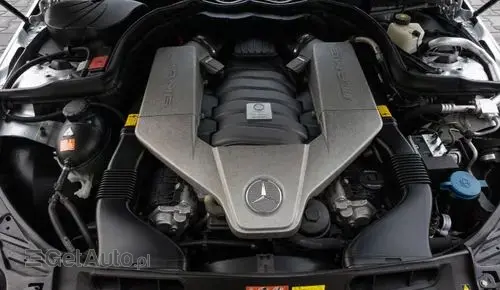 MERCEDES-BENZ Klasa C 63 AMG  