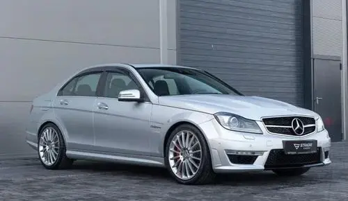 MERCEDES-BENZ Klasa C 63 AMG  