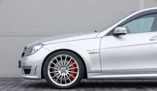 MERCEDES-BENZ Klasa C 63 AMG  