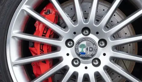 MERCEDES-BENZ Klasa C 63 AMG  