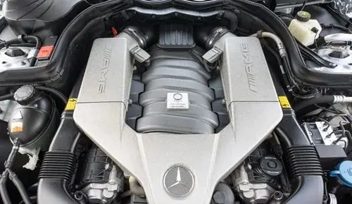 MERCEDES-BENZ Klasa C 63 AMG  