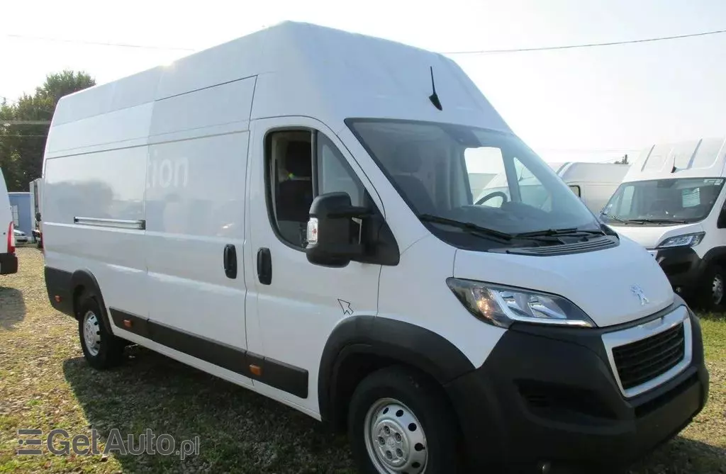PEUGEOT Boxer 