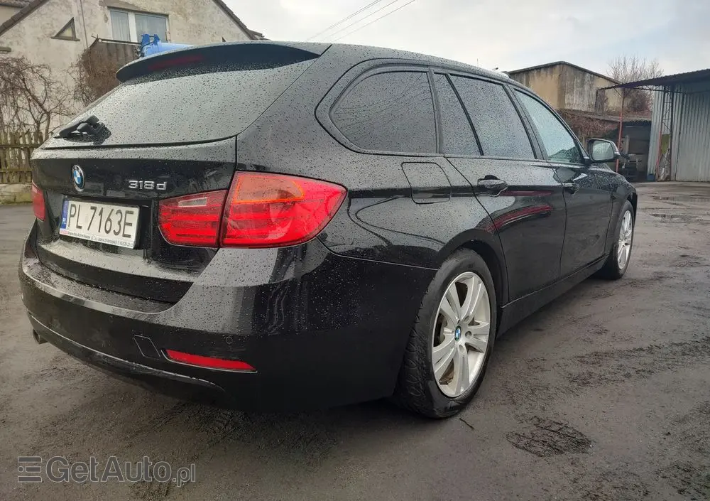BMW Seria 3 318d Sport Line