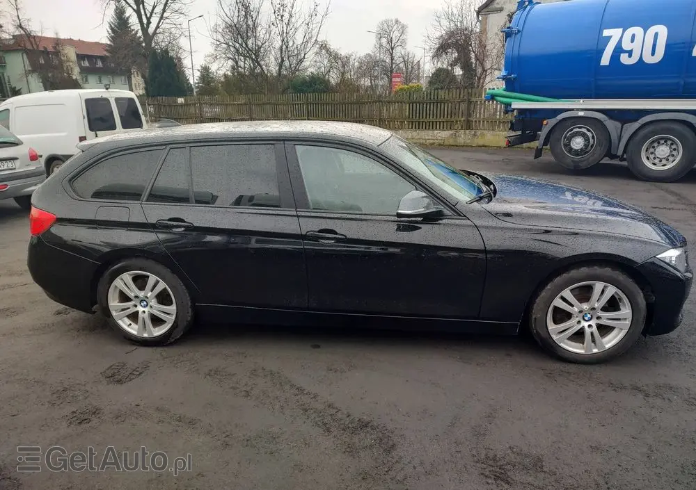 BMW Seria 3 318d Sport Line
