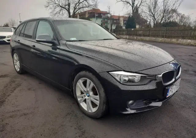 BMW Seria 3 318d Sport Line