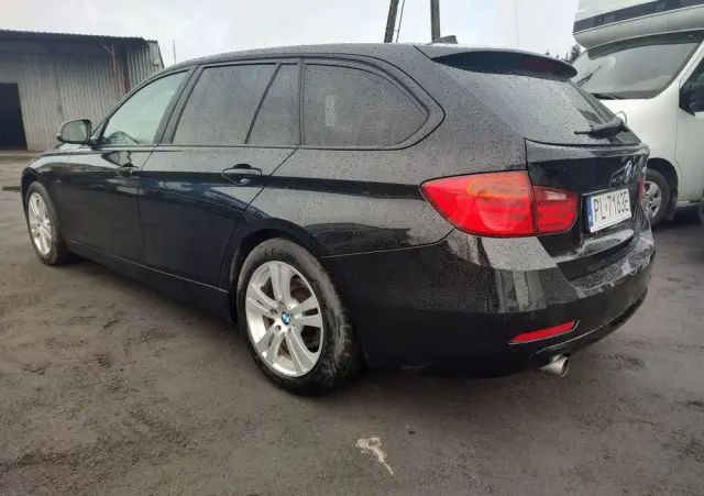 BMW Seria 3 318d Sport Line
