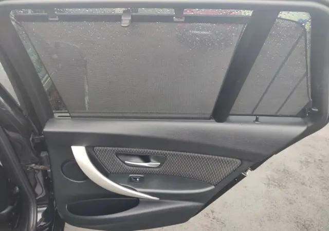 BMW Seria 3 318d Sport Line