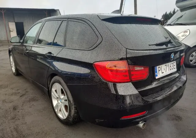 BMW Seria 3 318d Sport Line