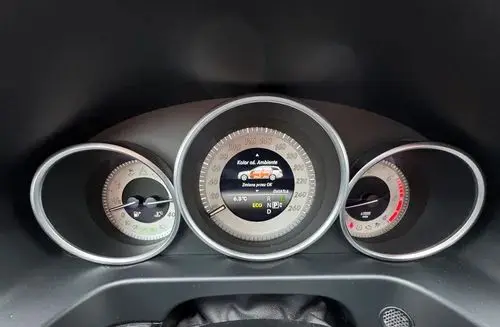 MERCEDES-BENZ Klasa E 