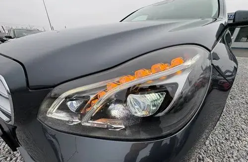 MERCEDES-BENZ Klasa E 