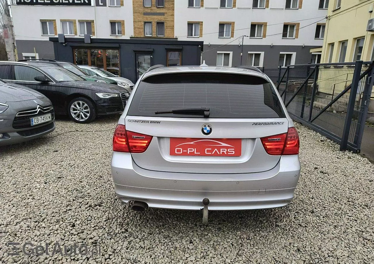 BMW Seria 3 318d Touring Sport Line