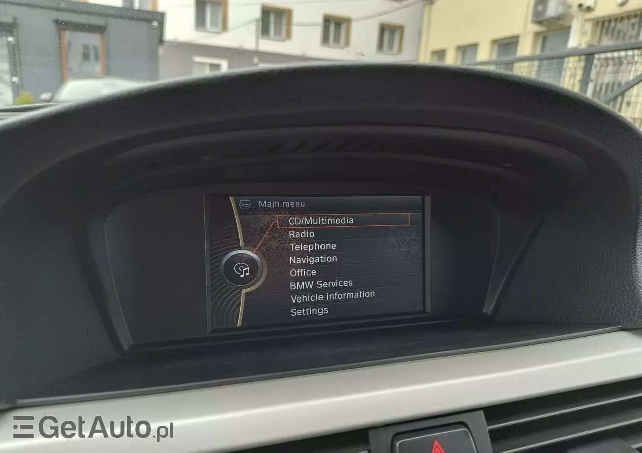 BMW Seria 3 318d Touring Sport Line