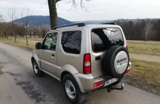 SUZUKI Jimny 