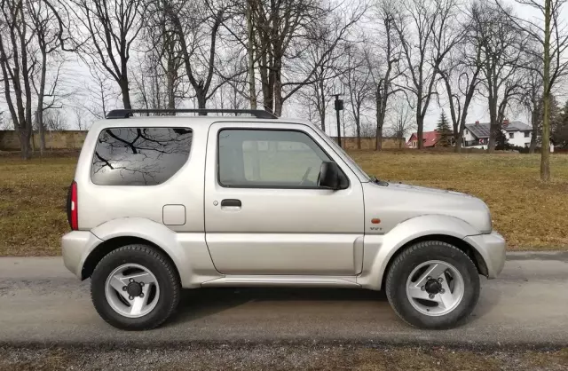 SUZUKI Jimny 