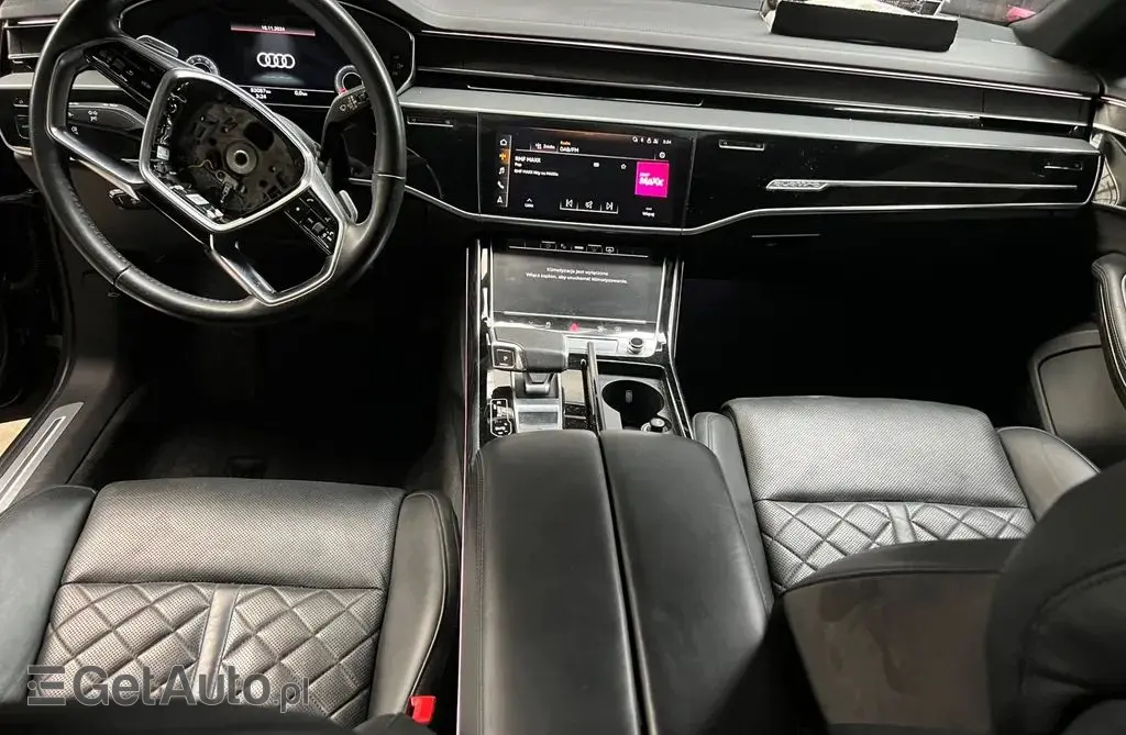AUDI A8 
