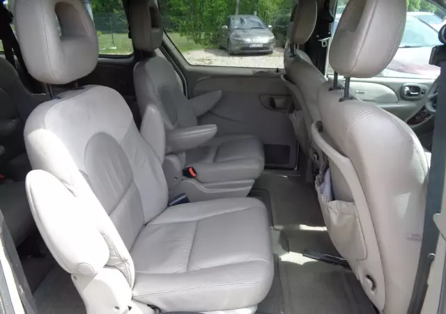 CHRYSLER Grand Voyager 3.3 Limited AWD