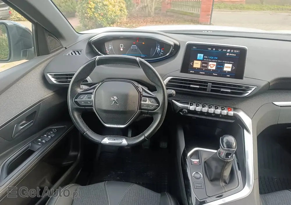 PEUGEOT 5008 1.2 PureTech GT S&S