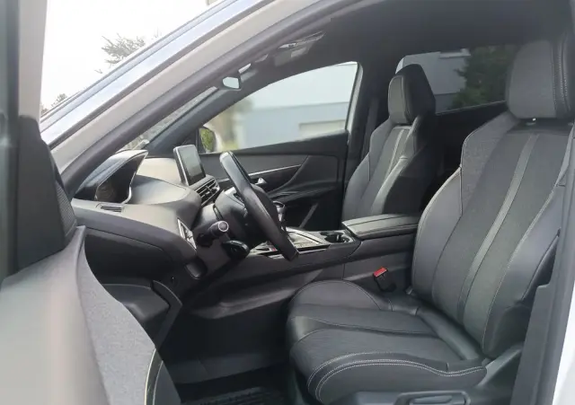 PEUGEOT 5008 1.2 PureTech GT S&S