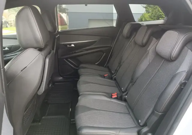 PEUGEOT 5008 1.2 PureTech GT S&S