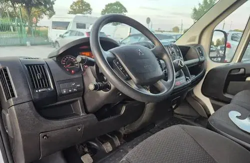 PEUGEOT Boxer 