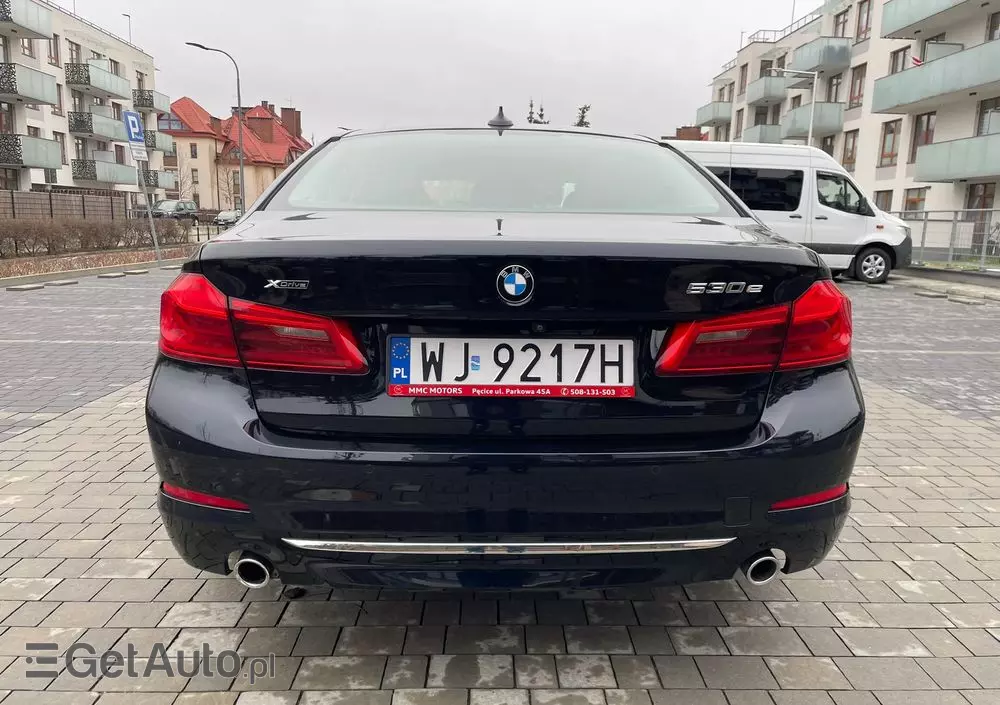 BMW Seria 5 530e iPerformance xDrive Luxury Line sport