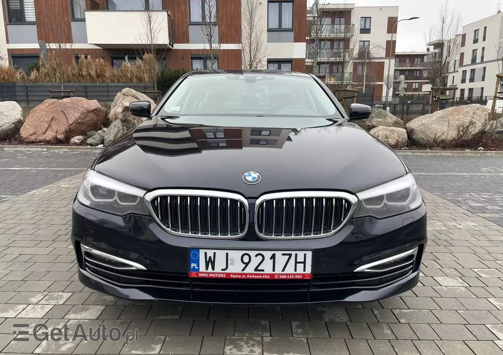BMW Seria 5 530e iPerformance xDrive Luxury Line sport