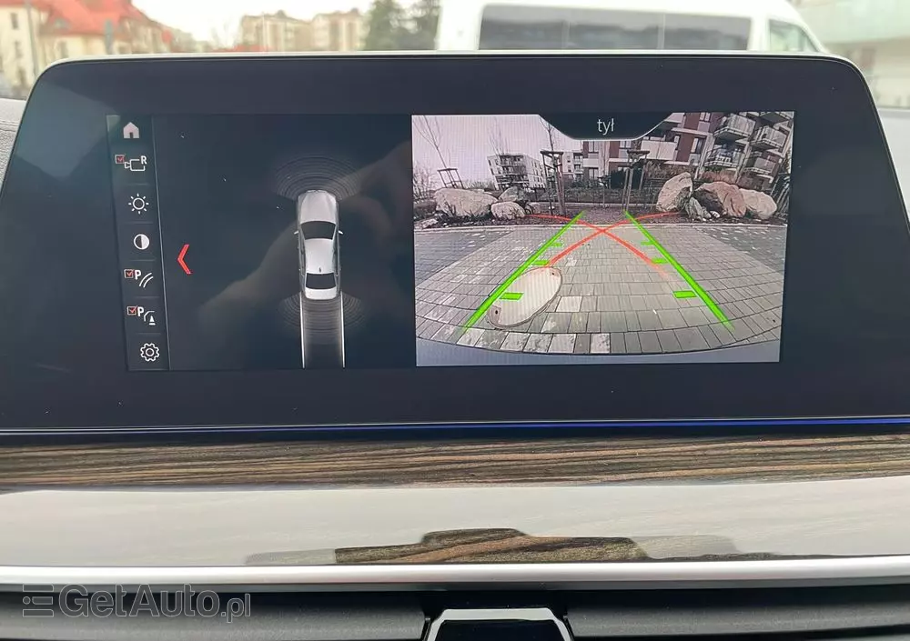 BMW Seria 5 530e iPerformance xDrive Luxury Line sport