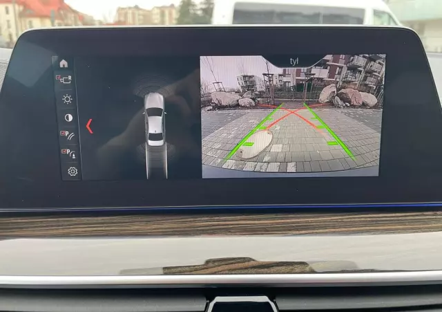 BMW Seria 5 530e iPerformance xDrive Luxury Line sport