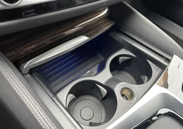 BMW Seria 5 530e iPerformance xDrive Luxury Line sport