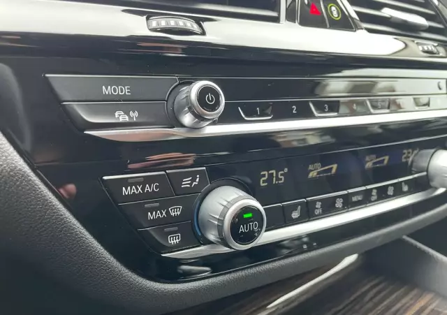 BMW Seria 5 530e iPerformance xDrive Luxury Line sport