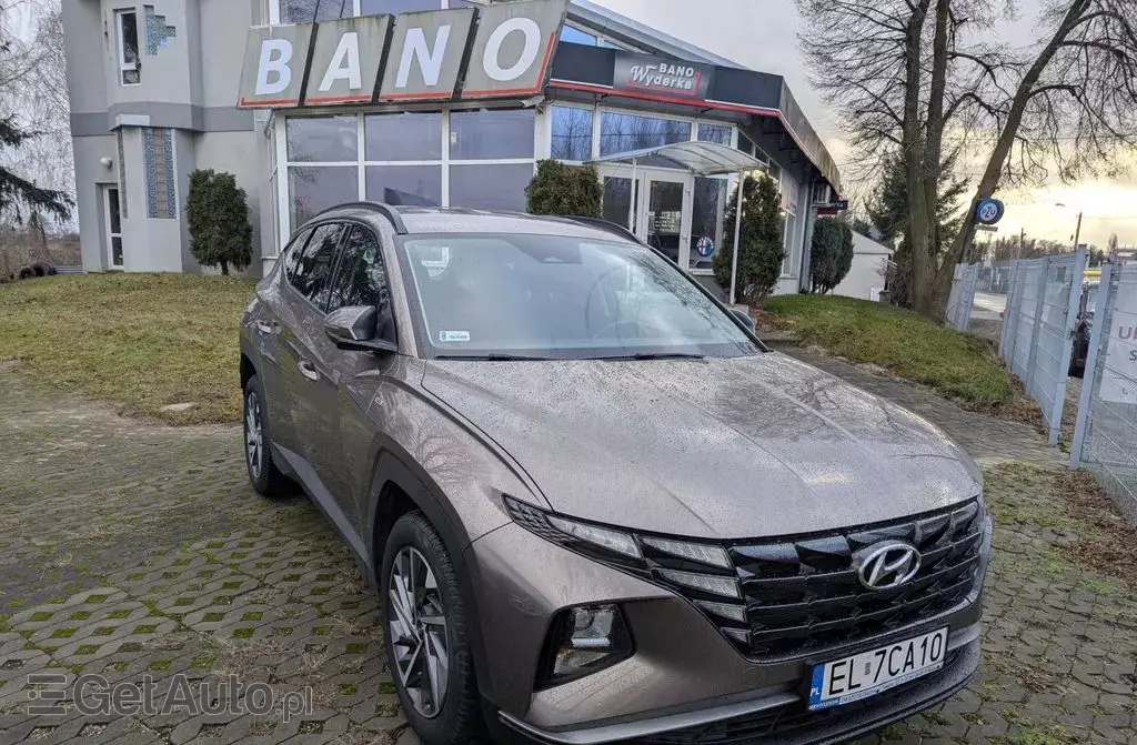 HYUNDAI Tucson 