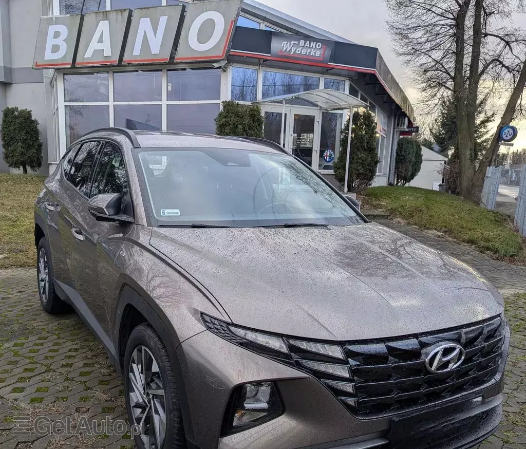 HYUNDAI Tucson 