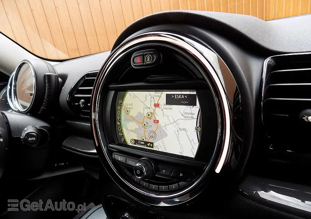 MINI Clubman One D Blackyard