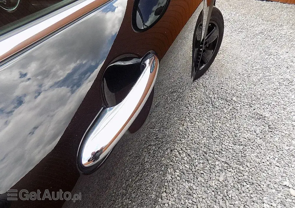 MINI Clubman One D Blackyard