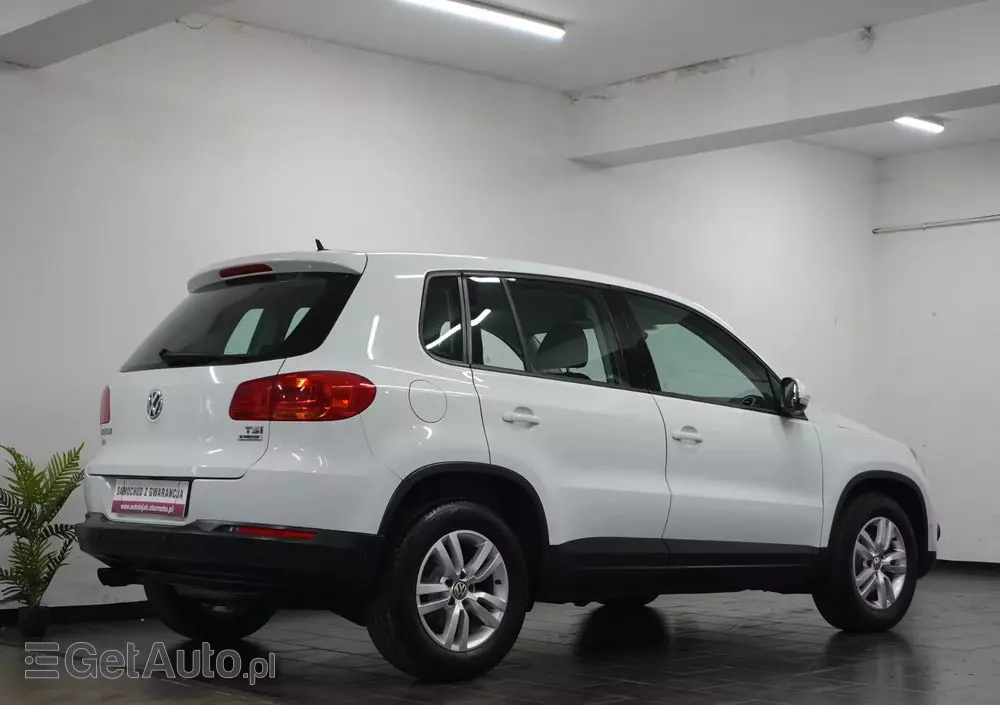 VOLKSWAGEN Tiguan 1.4 TSI BlueMotion Technology Trend & Fun