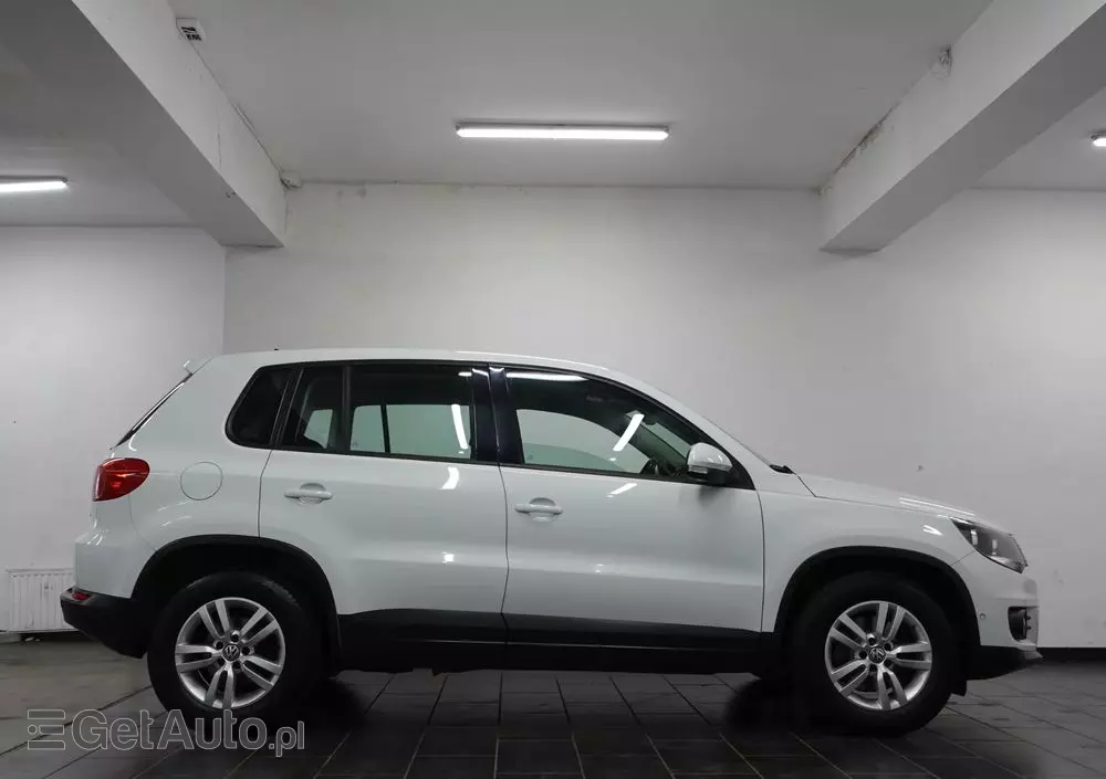 VOLKSWAGEN Tiguan 1.4 TSI BlueMotion Technology Trend & Fun