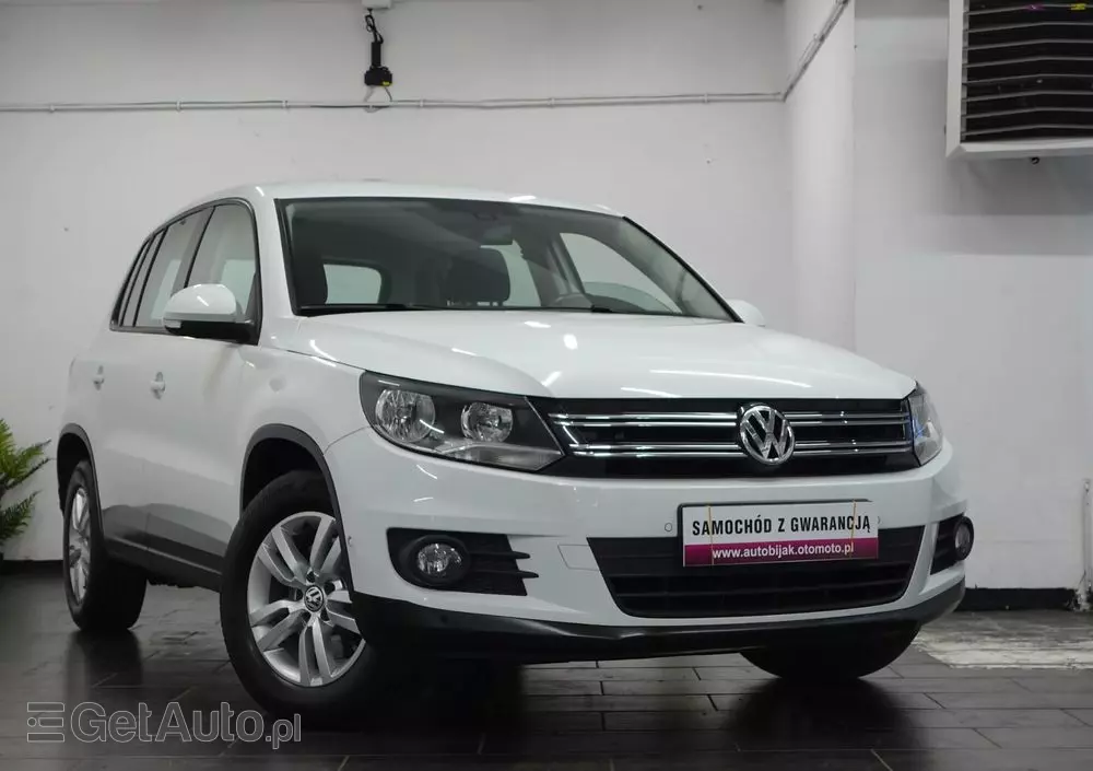 VOLKSWAGEN Tiguan 1.4 TSI BlueMotion Technology Trend & Fun