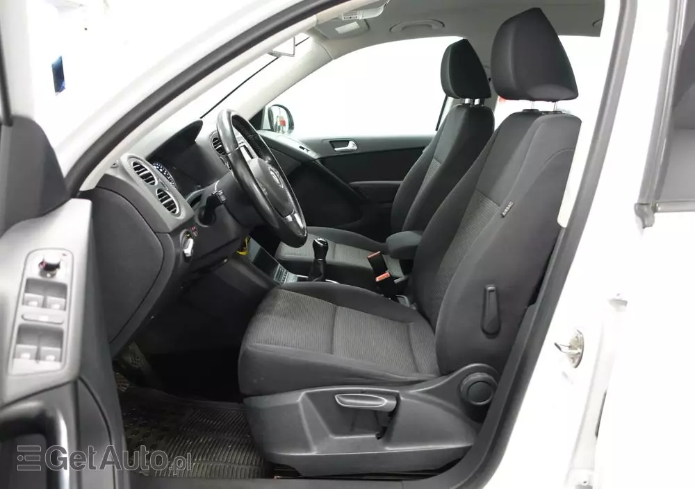 VOLKSWAGEN Tiguan 1.4 TSI BlueMotion Technology Trend & Fun