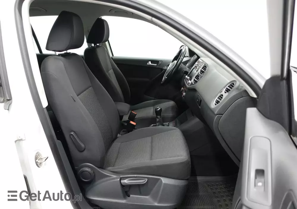 VOLKSWAGEN Tiguan 1.4 TSI BlueMotion Technology Trend & Fun