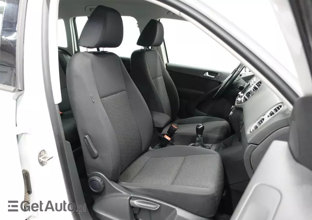 VOLKSWAGEN Tiguan 1.4 TSI BlueMotion Technology Trend & Fun