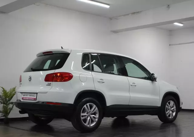 VOLKSWAGEN Tiguan 1.4 TSI BlueMotion Technology Trend & Fun