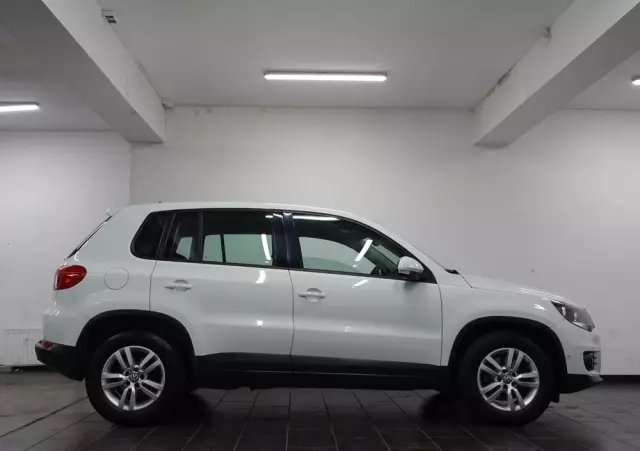VOLKSWAGEN Tiguan 1.4 TSI BlueMotion Technology Trend & Fun
